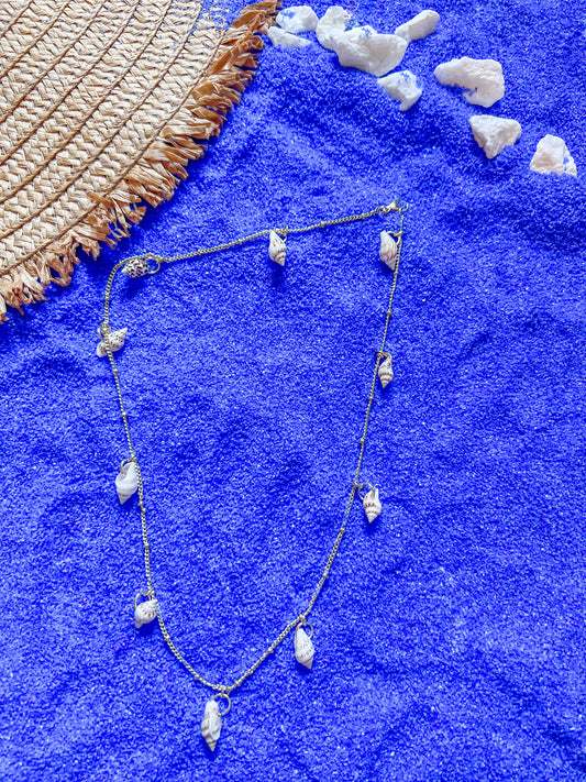 SEASHELLS NECKLACE