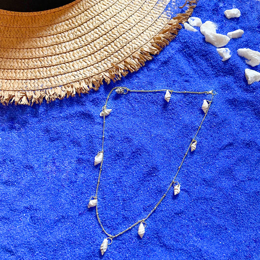 SEASHELLS NECKLACE